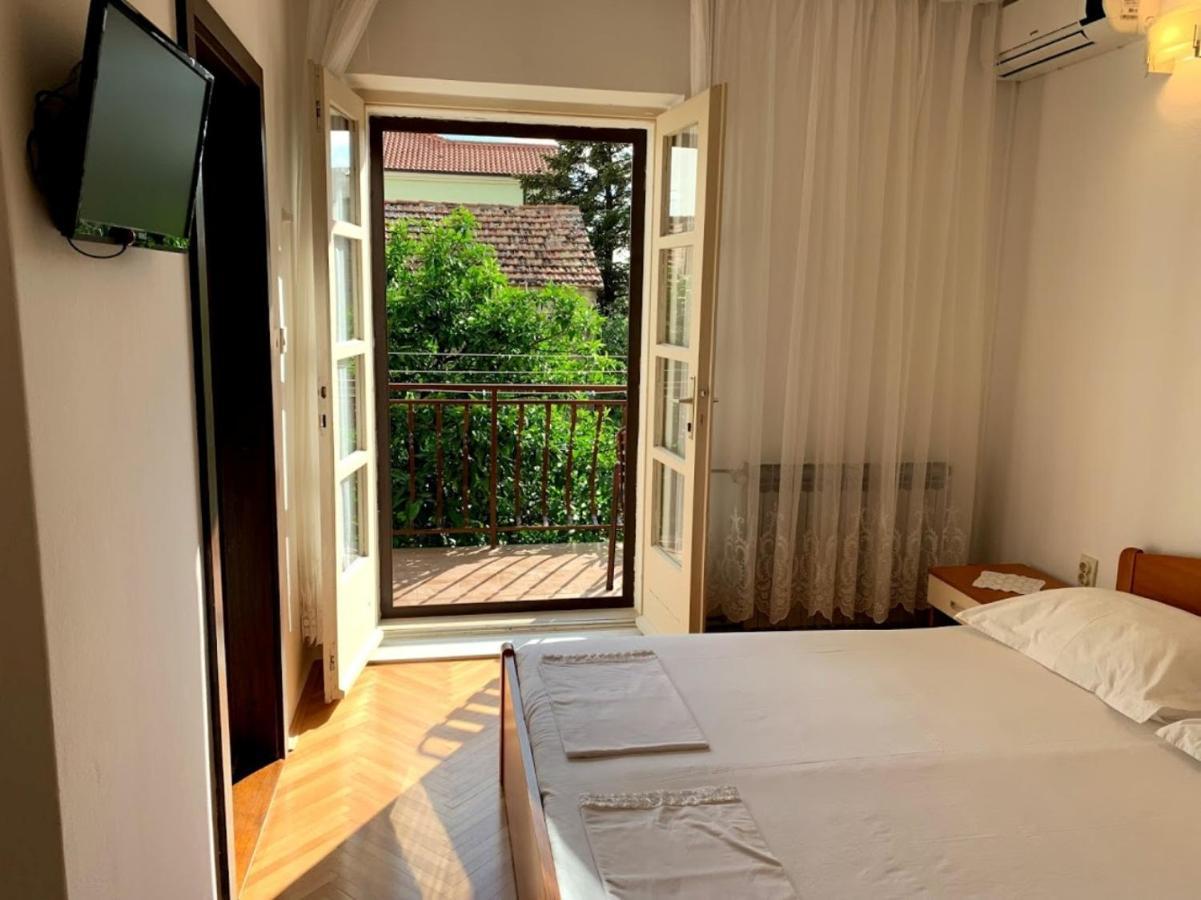 Obradović rooms&apartments Makarska Buitenkant foto