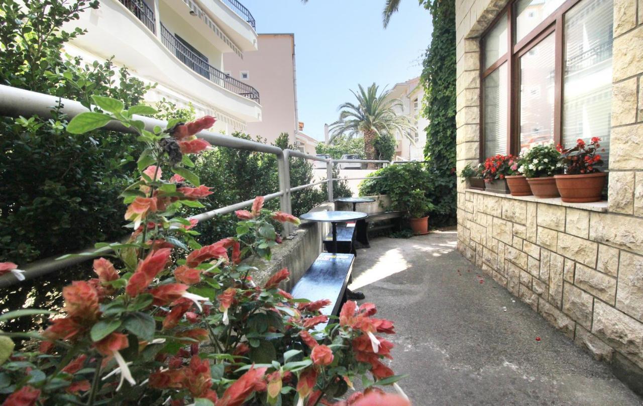 Obradović rooms&apartments Makarska Buitenkant foto