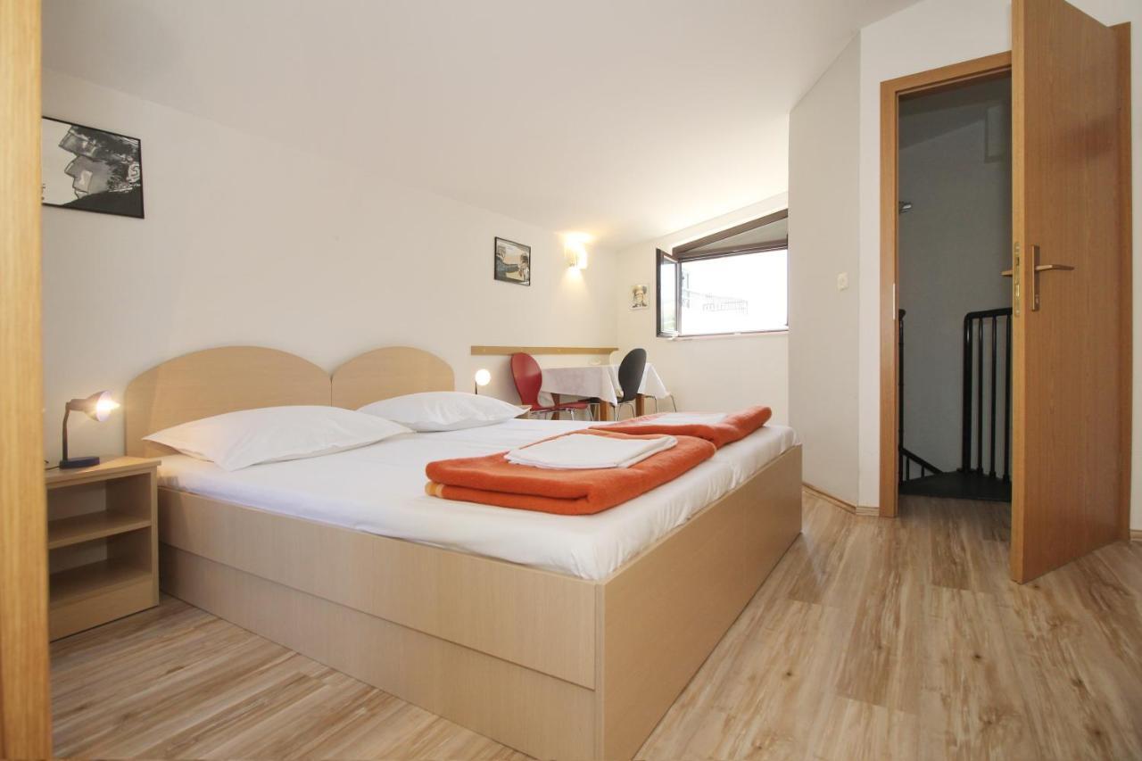 Obradović rooms&apartments Makarska Buitenkant foto