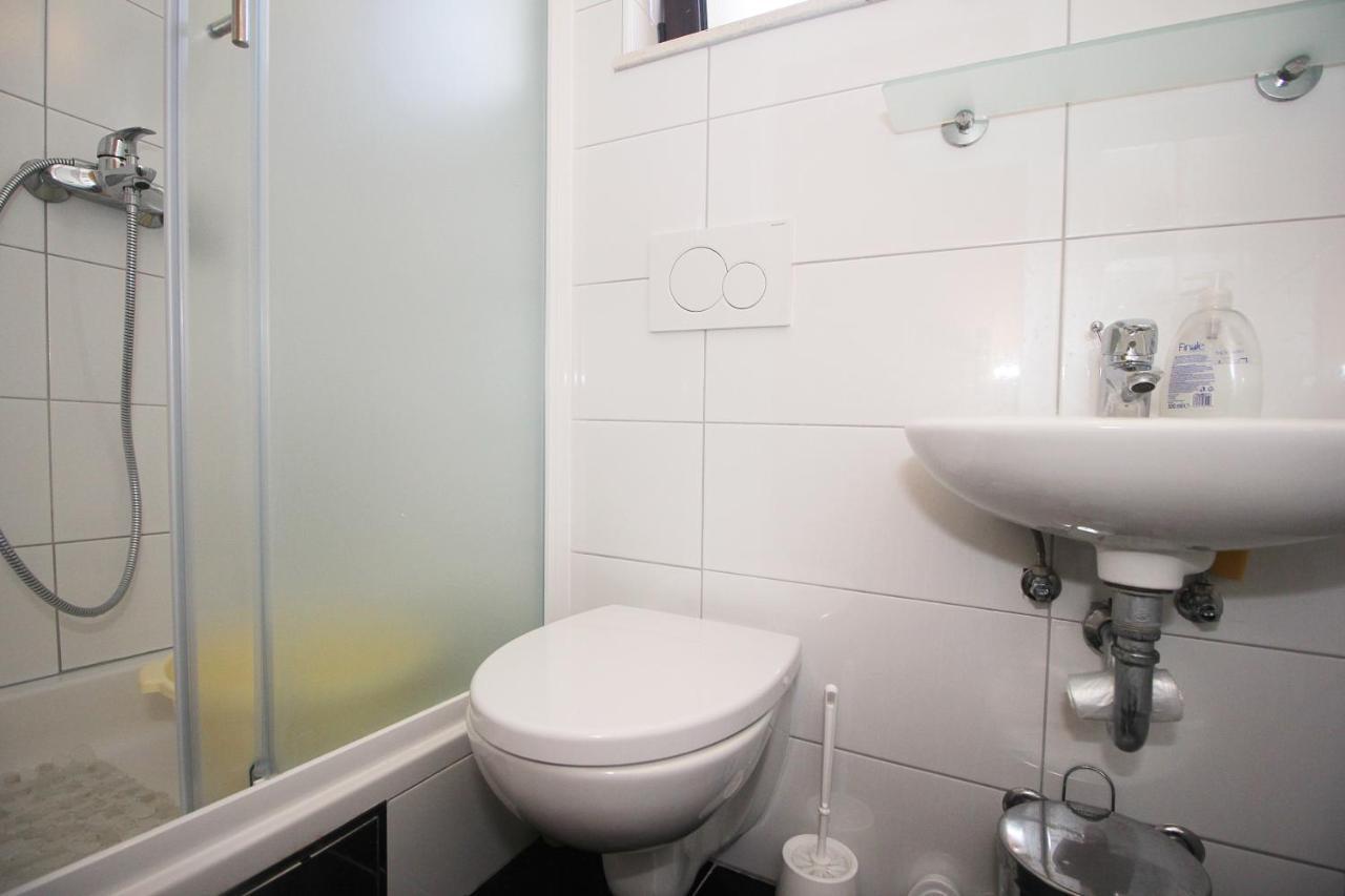 Obradović rooms&apartments Makarska Buitenkant foto